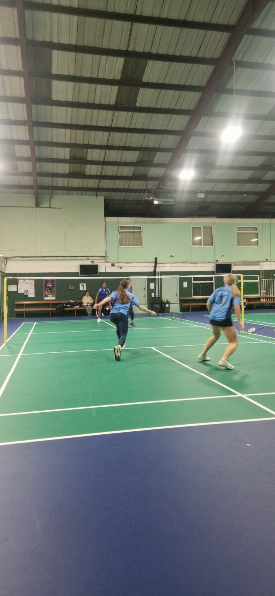 Badminton