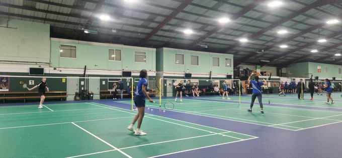 Badminton
